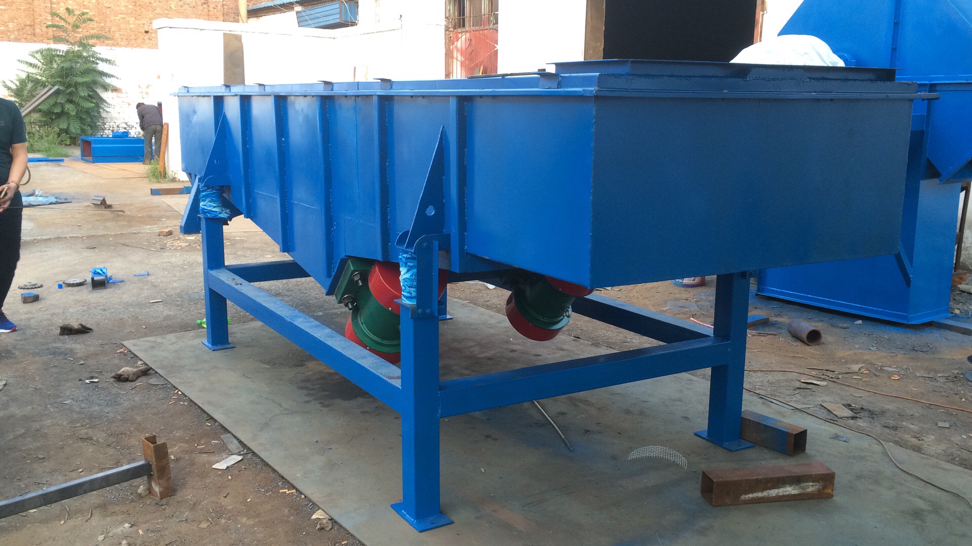 高頻電磁振網(wǎng)篩工作原理和安裝結(jié)構(gòu)有哪些？